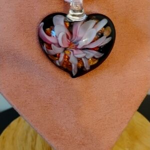 ITALIAN MURANO HAND BLOWN BLACK GLASS HEART W 3D FLOWER PINK ON RIBBON.